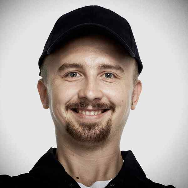 https://www.thecooltechjunction.com/wp-content/uploads/2018/09/our_team_03.jpg